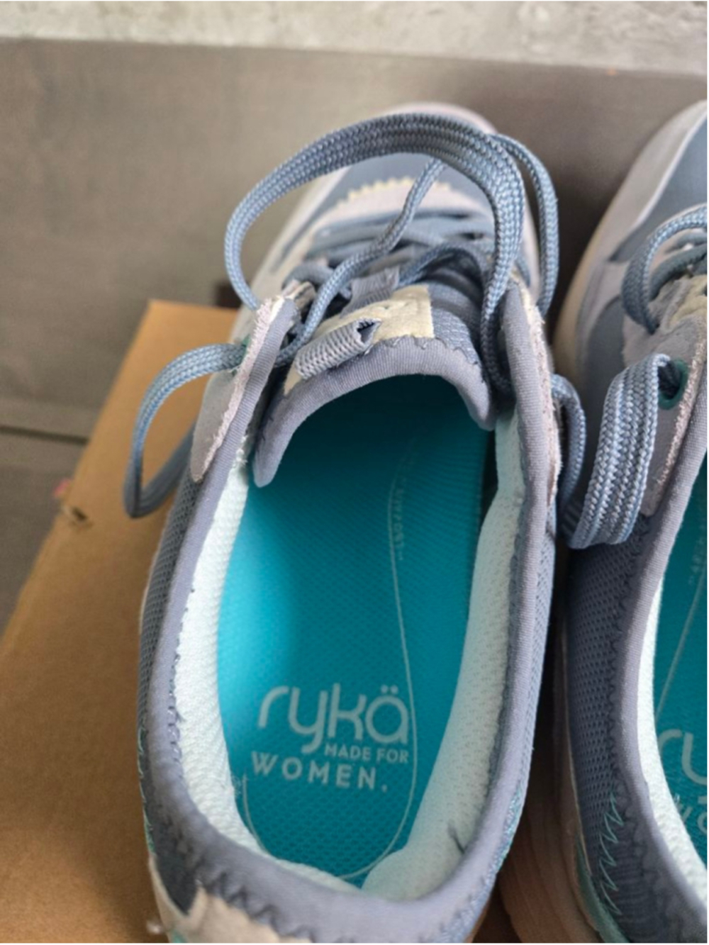 Women's Ryka Blue Beige Athletic Shoes Size 8 - Picture 5 of 13